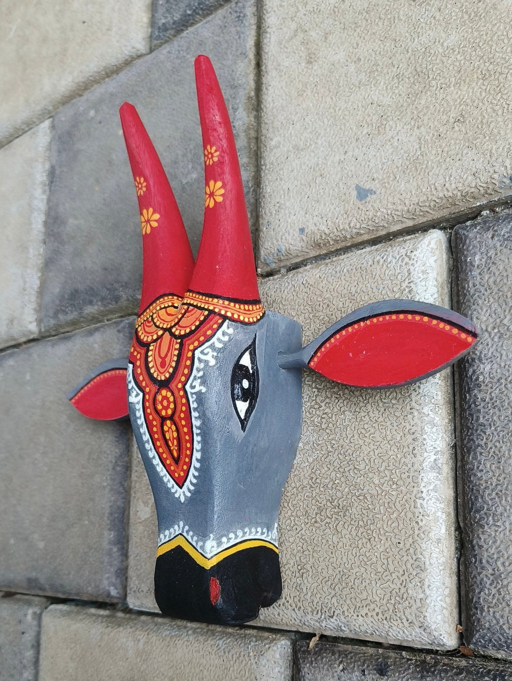 Mango Wood Bull Head Wall Art, Odisha Patachitra Style