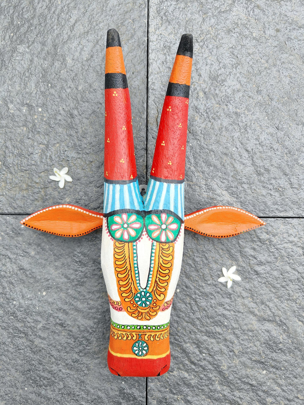 Mango Wood Bull Head Wall Hanging, Indian Jallikattu Art