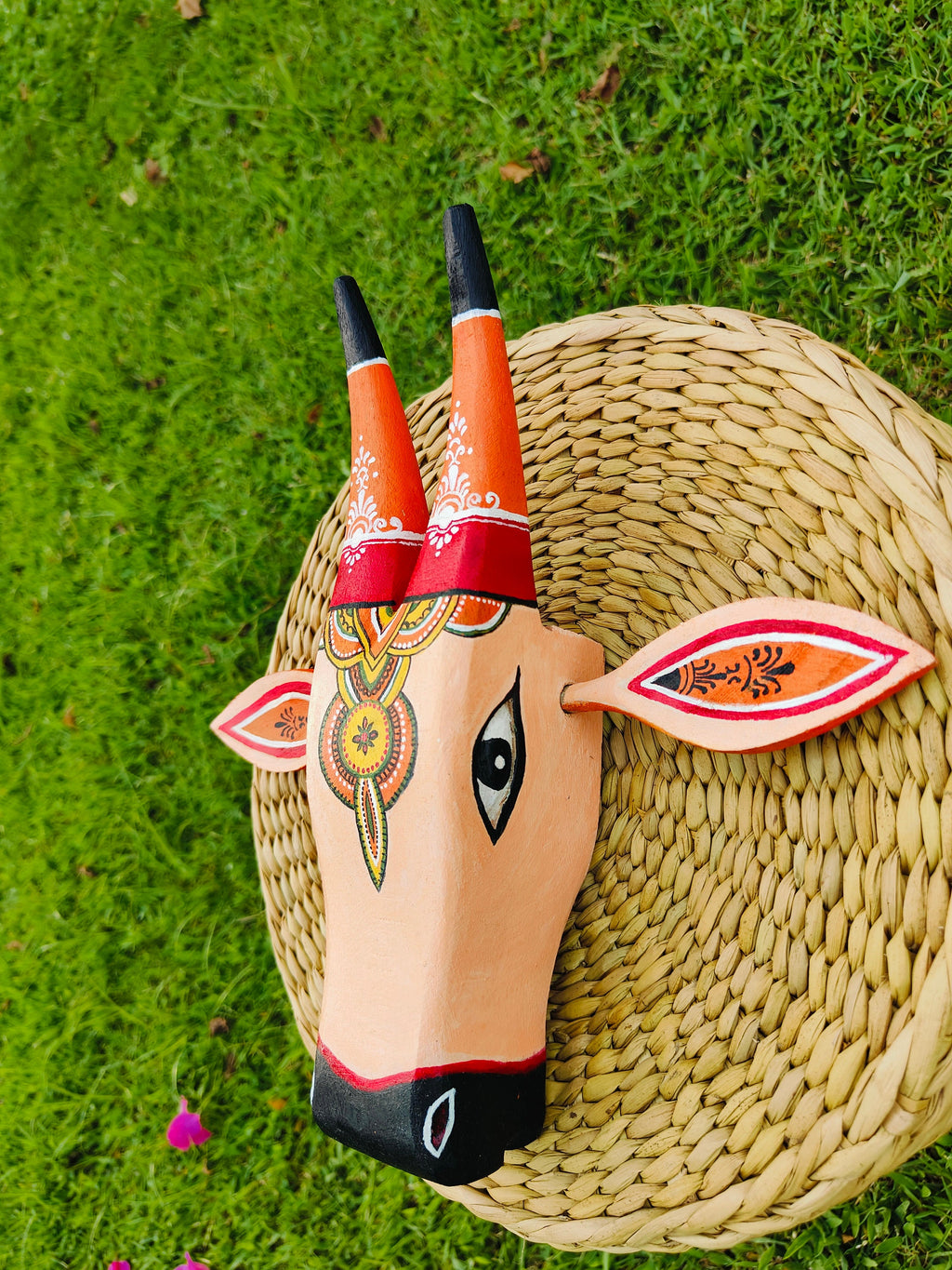 Mango Wood Bull Head Wall Art: Indian Alpona Style