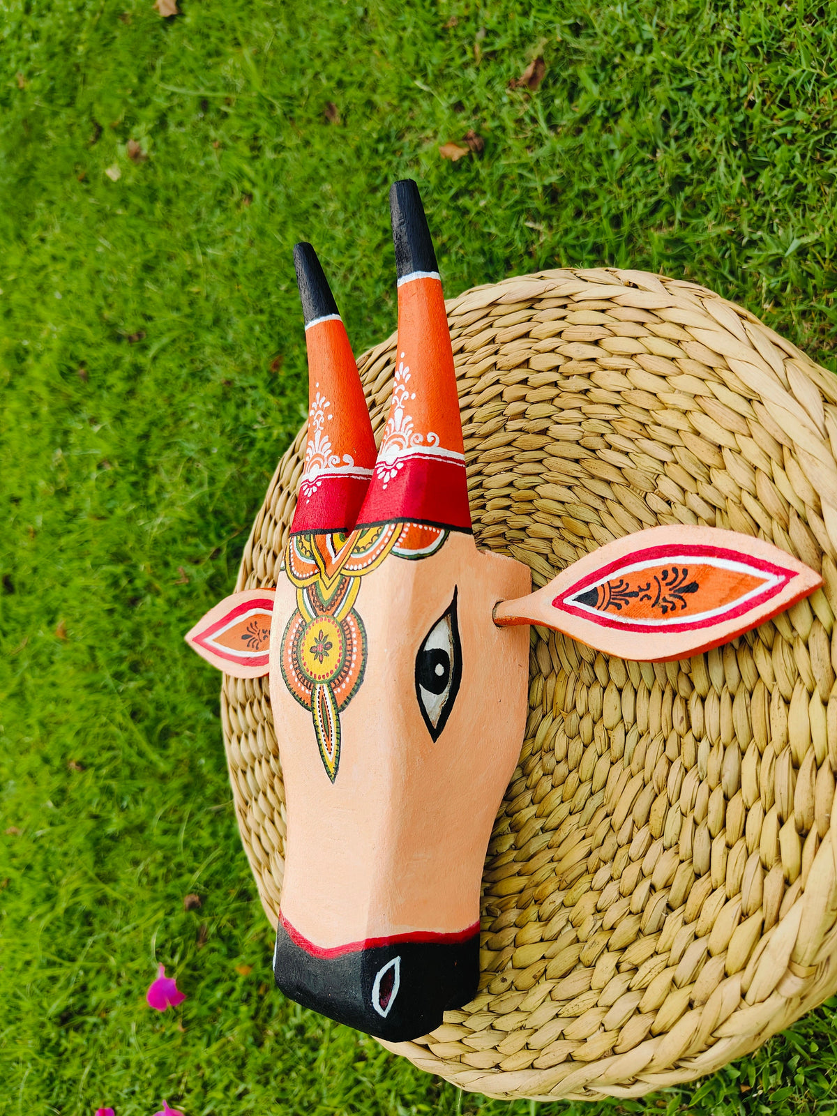 Mango Wood Bull Head Wall Art: Indian Alpona Style