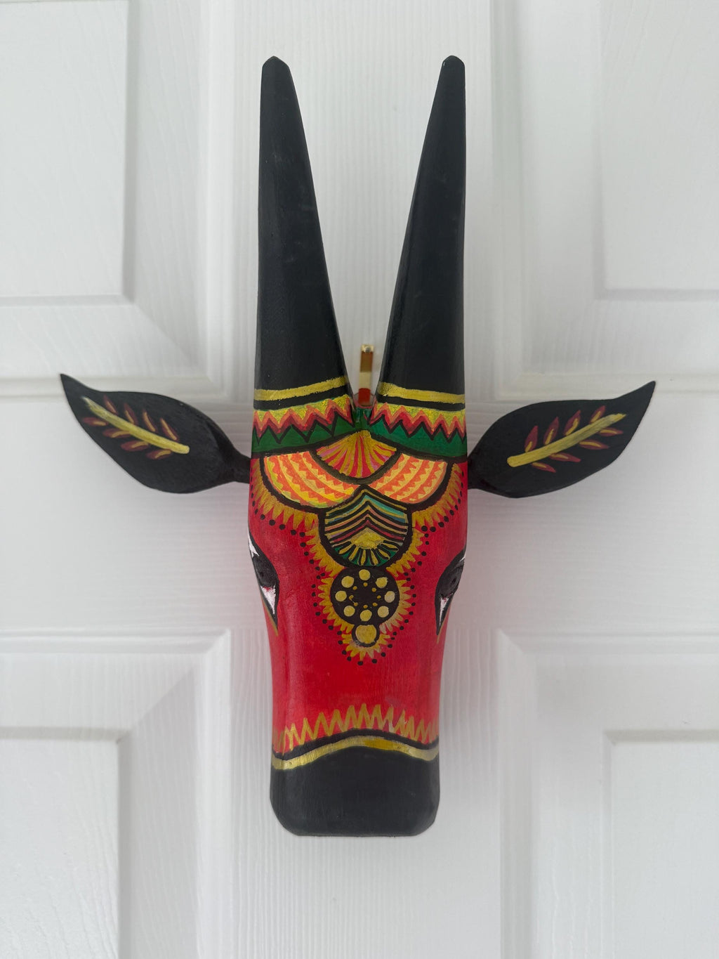 Mango Wood Indian Wall art Bull heads in Red and Black featuring Chettinad Style